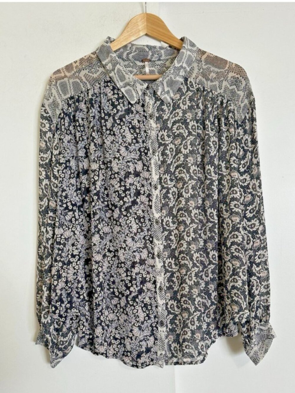 FREE PEOPLE Black White Paisley Floral Snakeskin Blouse XL